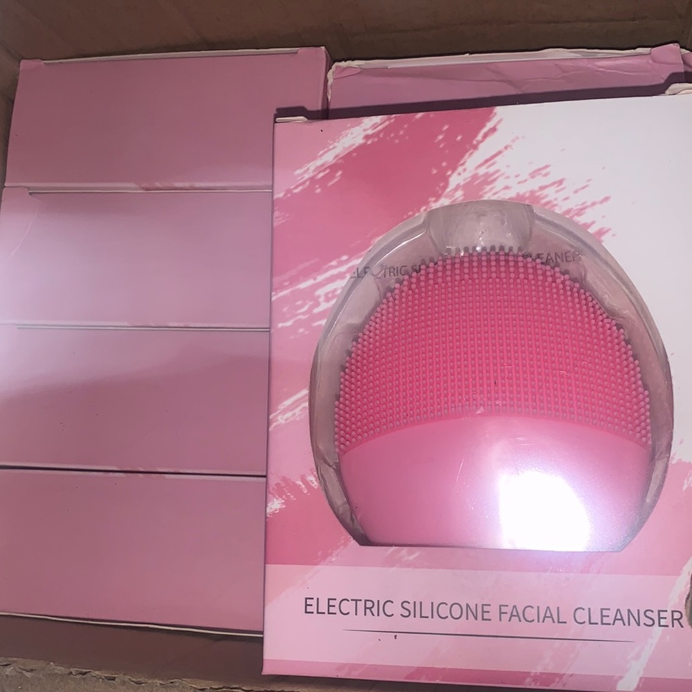facial cleanser